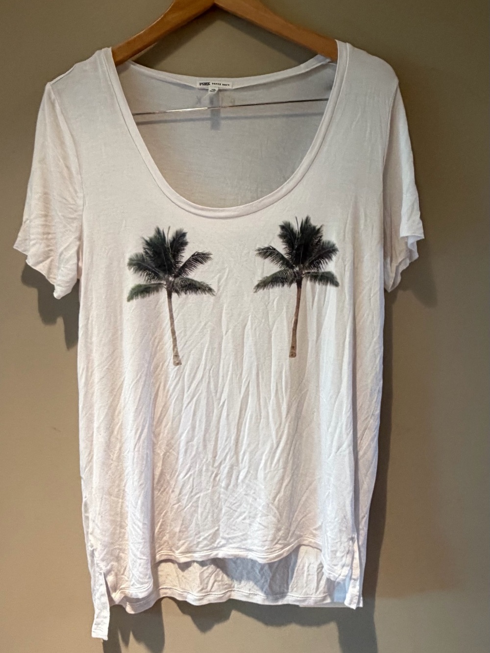 PINK Victoria's Secret Y2K White Scoop Neck Tee with Palm Trees Large